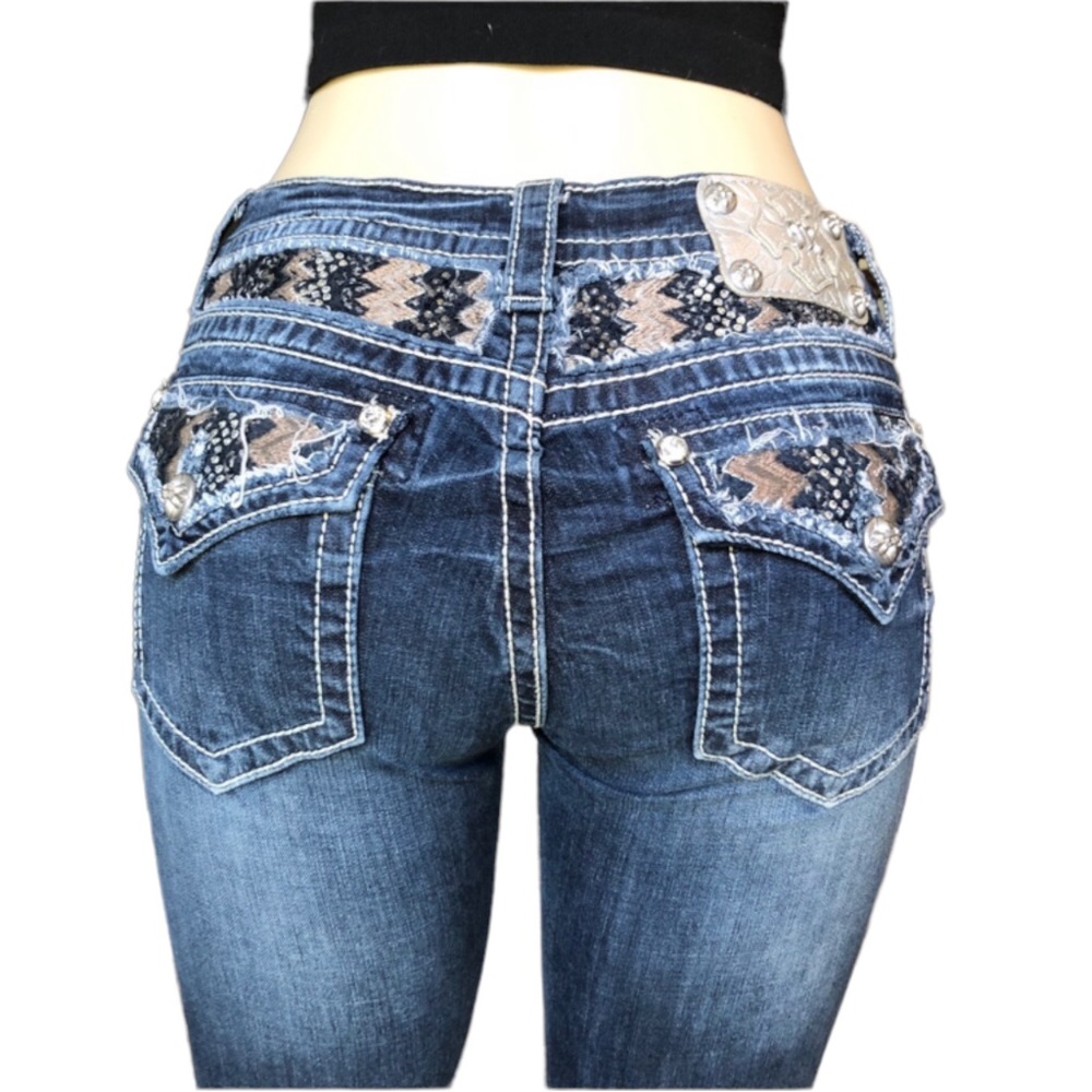 Miss Me Jeans Bootcut Mid Rise Blue Rhinestones Embroidered Woman’s Size 28 - Picture 1 of 5